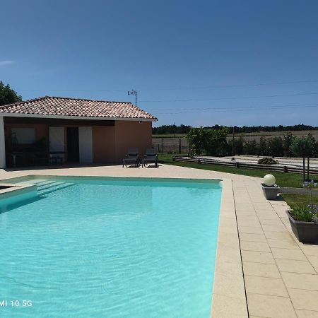 Le Gite Du Font Blanque Campsas Exteriér fotografie